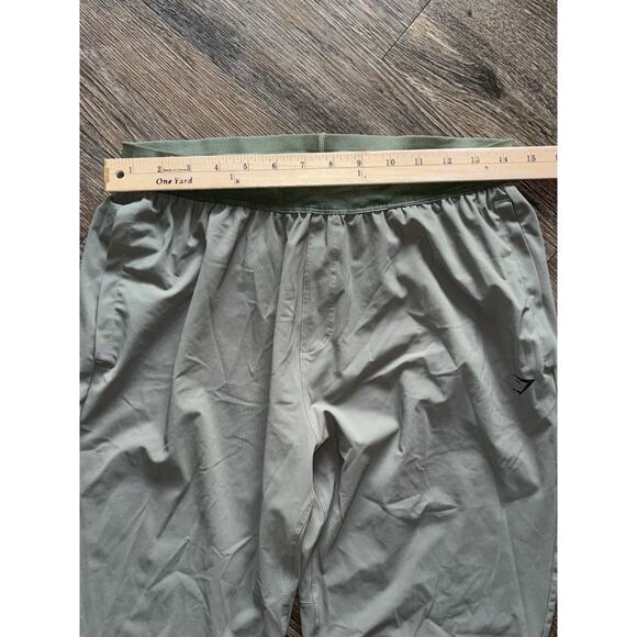 Gymshark Men’s Large Studio Joggers Slim Fit Lightweight Stretch Pants Green - Picture 9 of 11